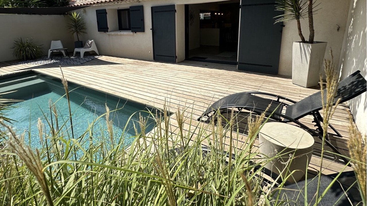 Photo of Outdoor in Istres