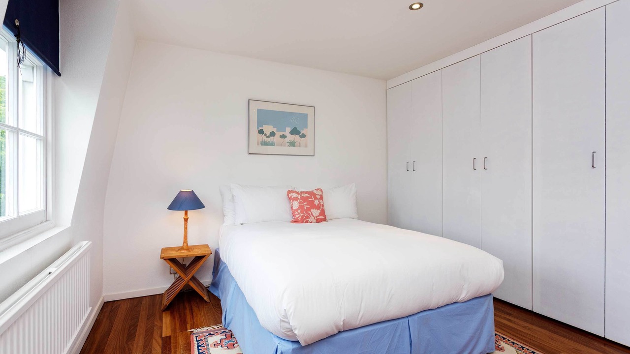 Photo of Bedroom in Pembridge