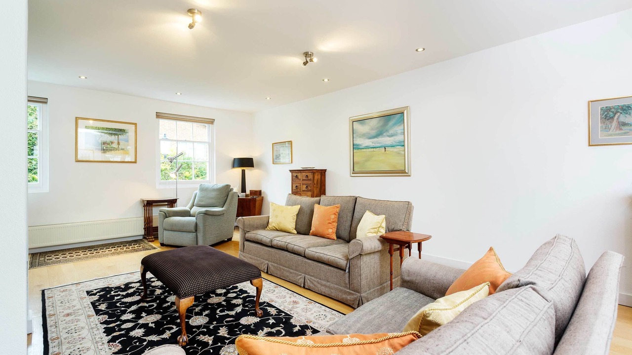Photo of Livingroom in Pembridge
