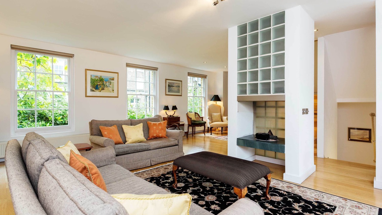 Photo of Livingroom in Pembridge