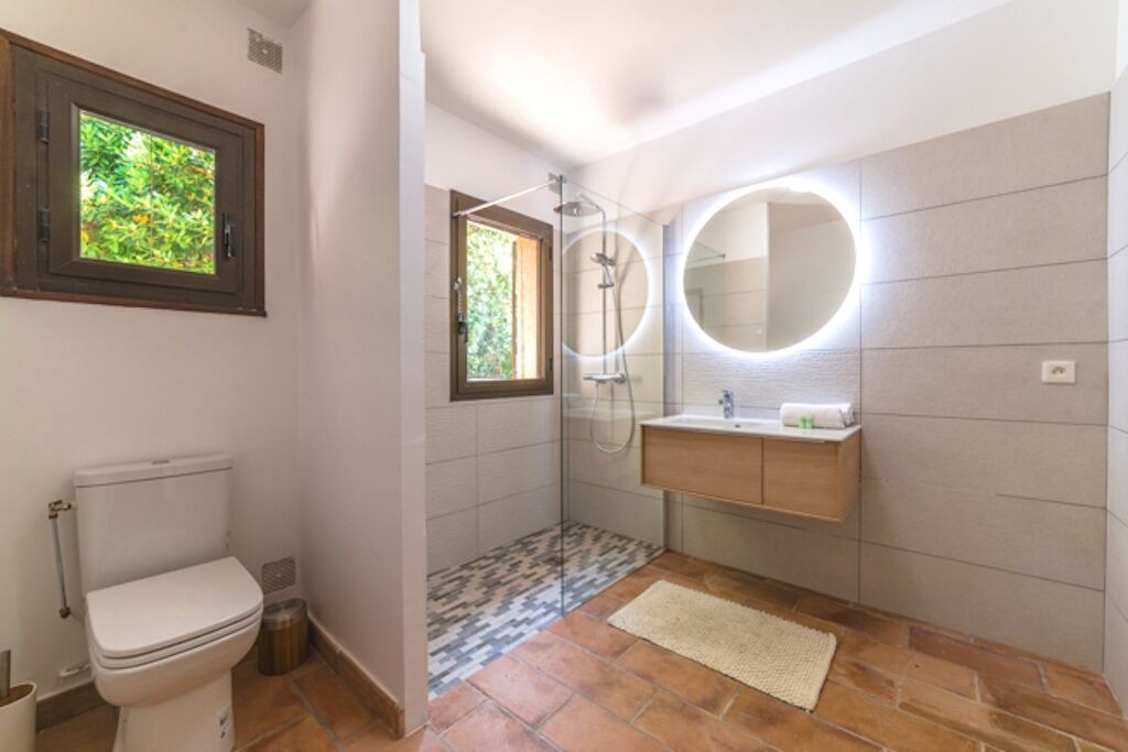 Photo of Bathroom in Antheor