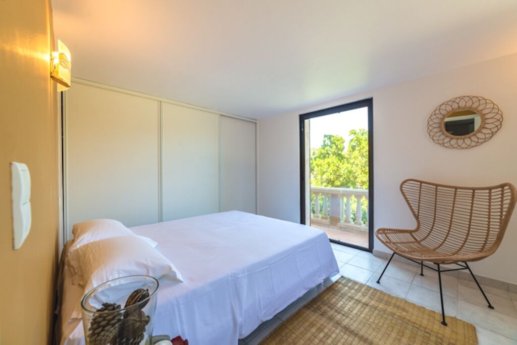 Photo of Bedroom in Antheor
