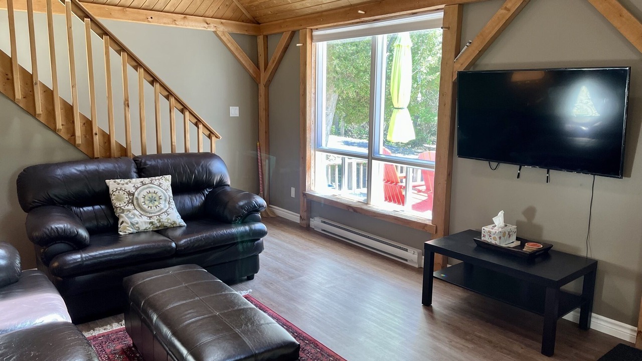 Photo of Livingroom in Miller Lake
