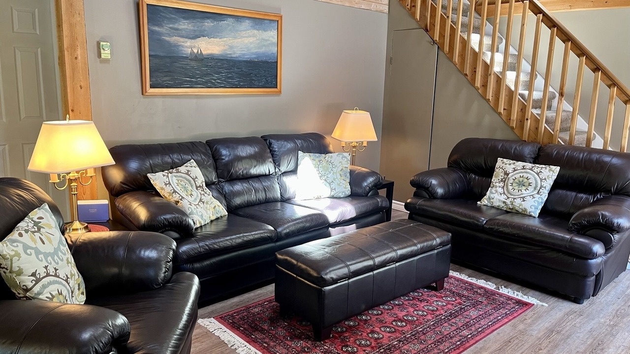 Photo of Livingroom in Miller Lake