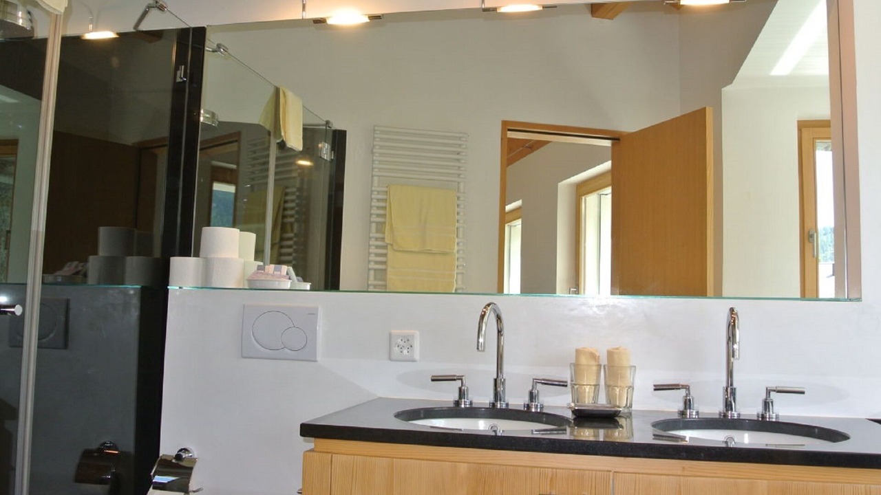 Photo of Bathroom in Maloja