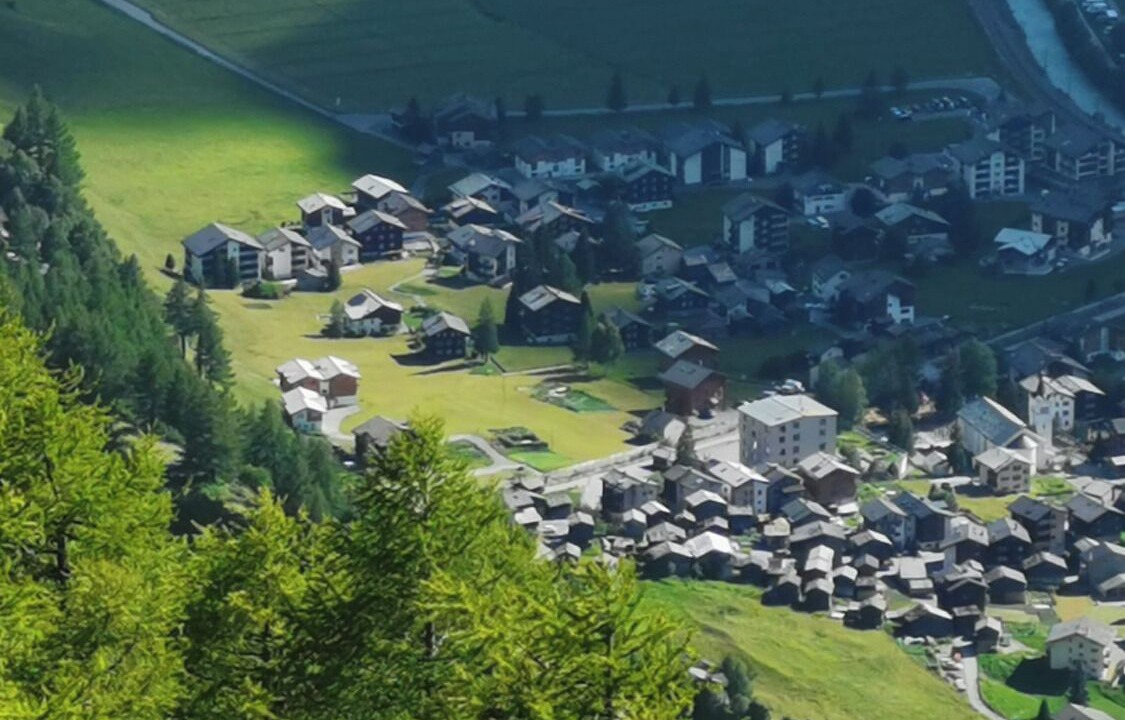 Photo of Outdoor in Taesch