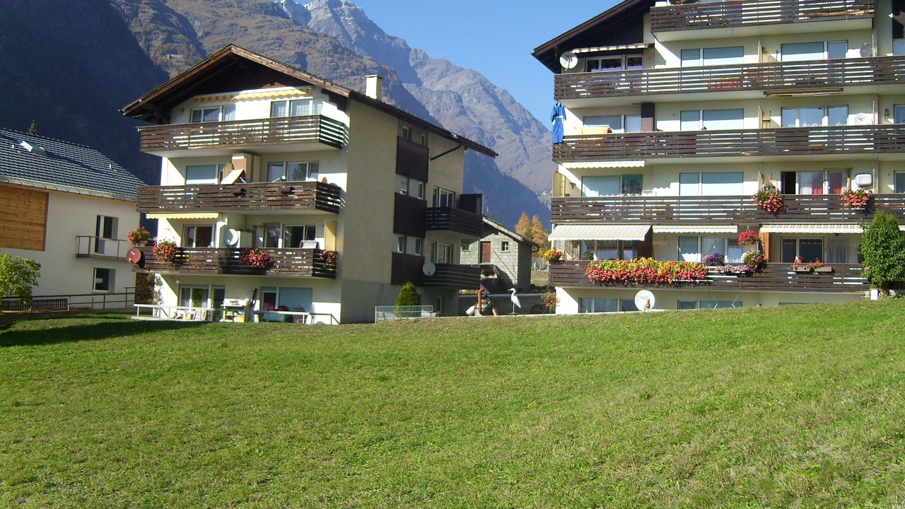 Photo of Outdoor in Taesch