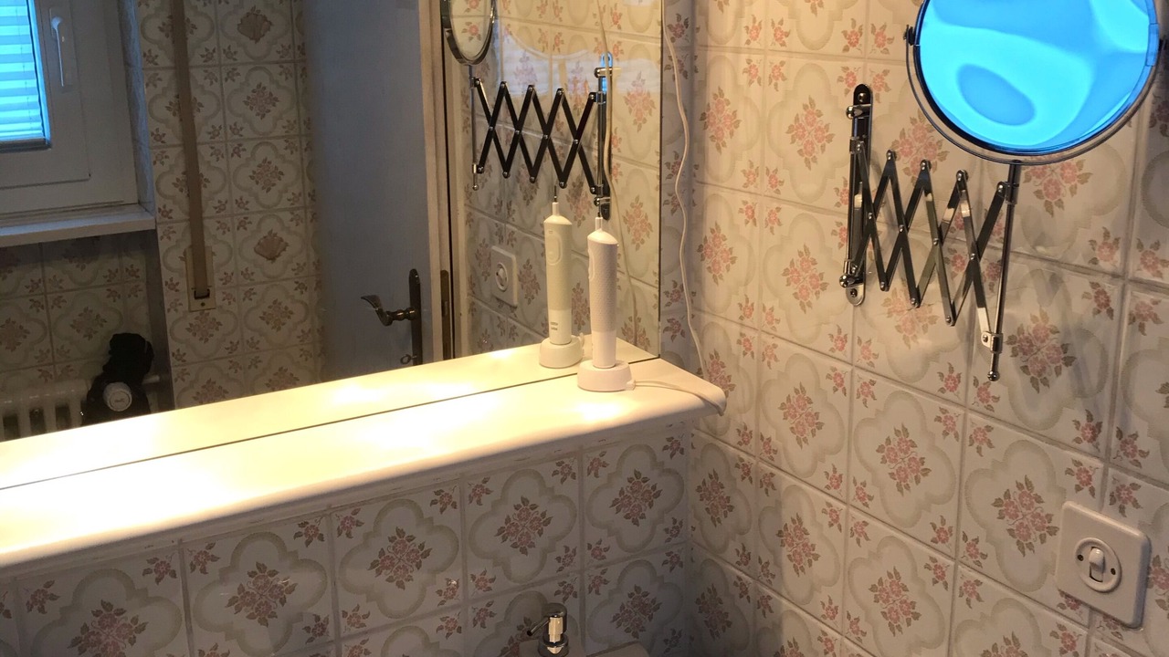 Photo of Bathroom in Taesch