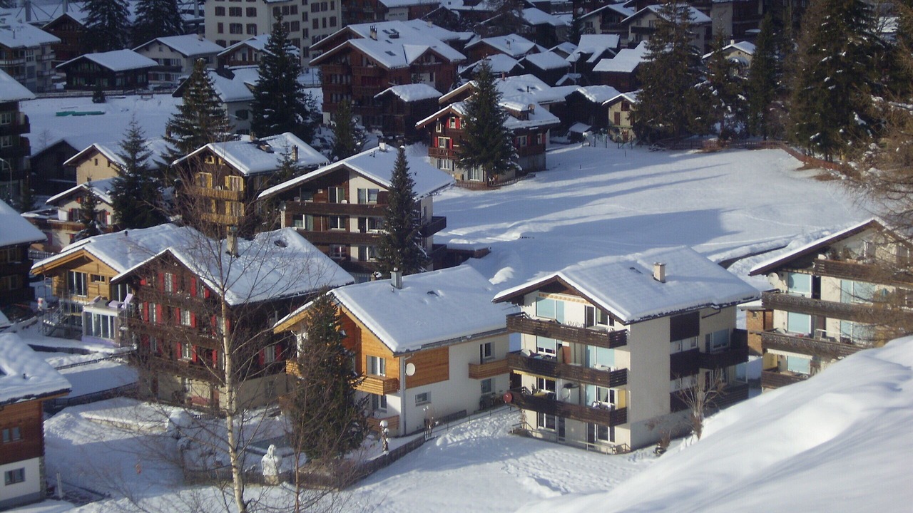 Photo of Outdoor in Taesch
