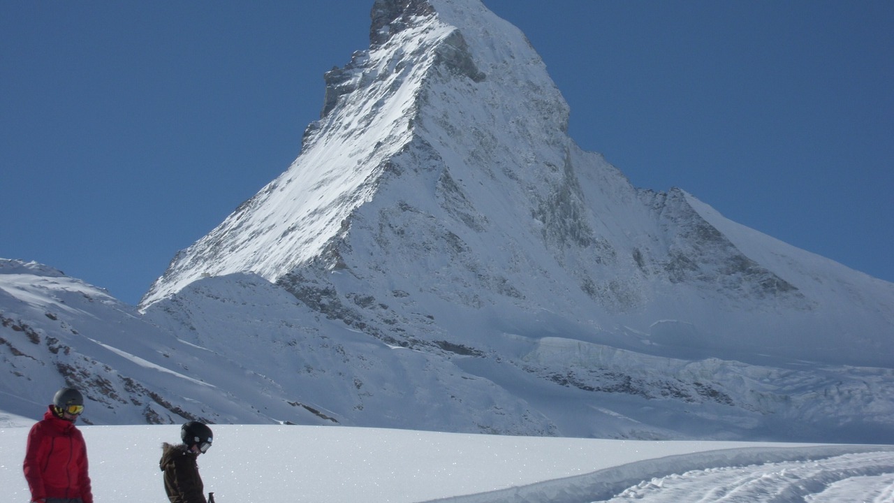 Photo of Others in Taesch