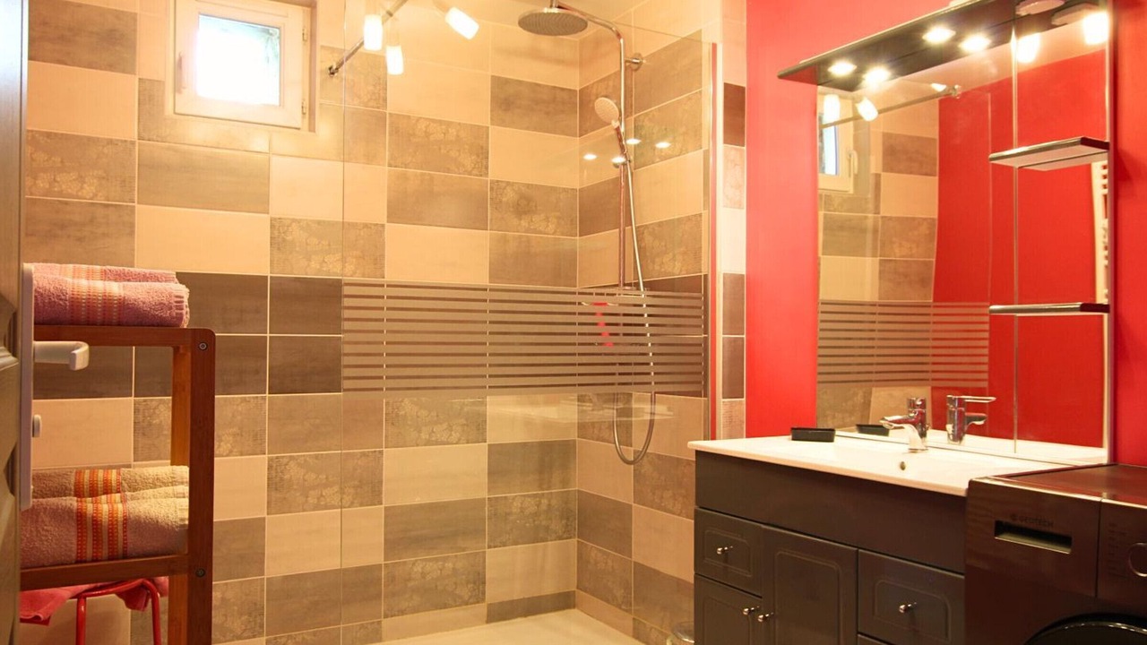 Photo of Bathroom in Montaigu-les-Bois