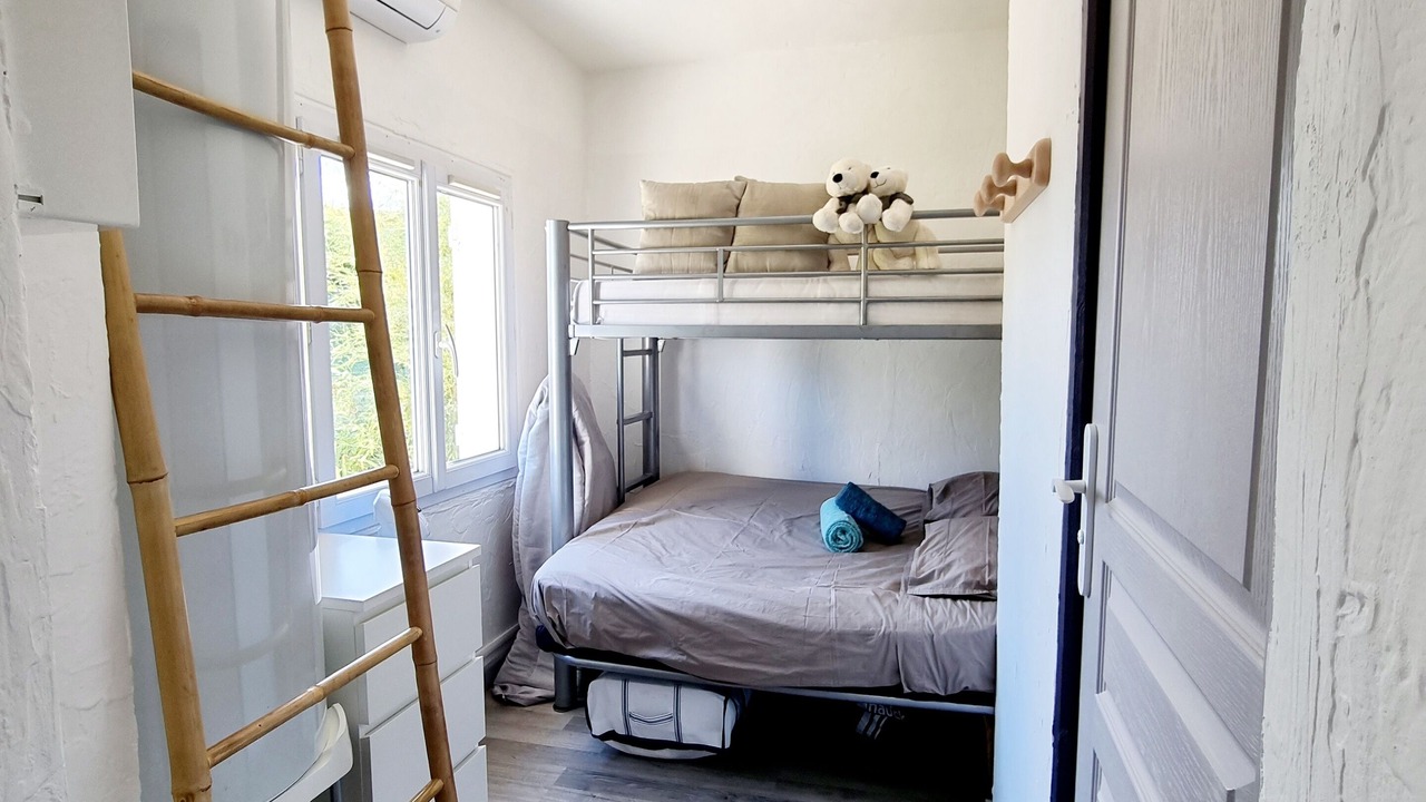 Photo of Bedroom in Le Luc