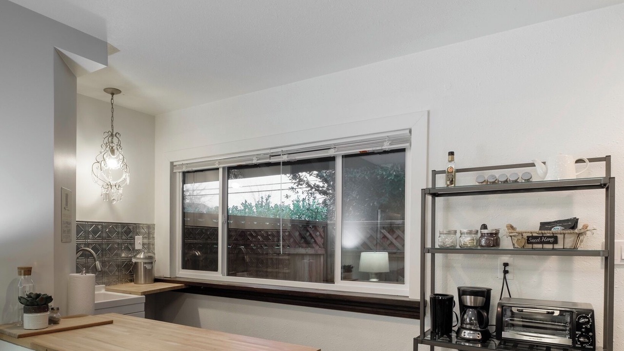 Photo of Kitchen in Harrison Hot Springs