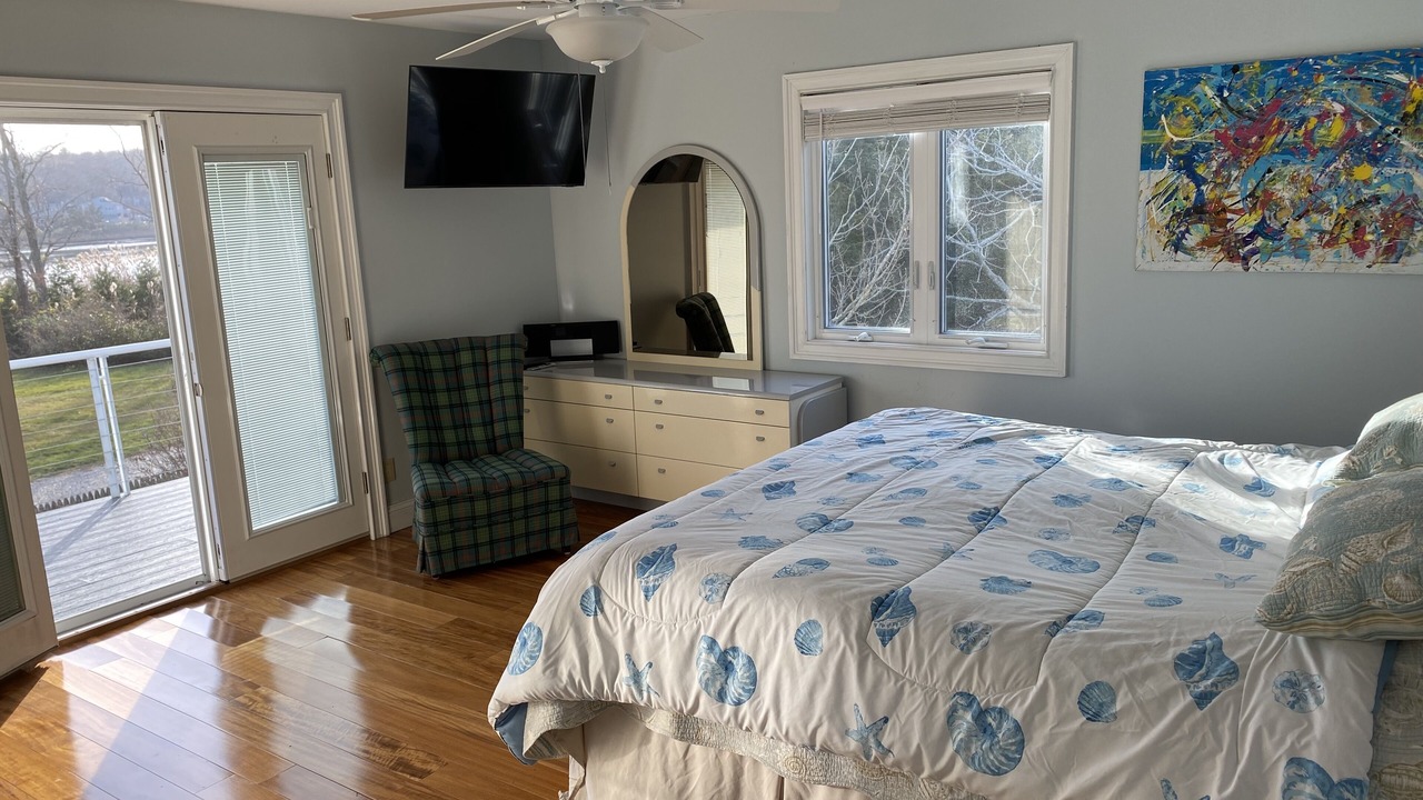 Photo of Bedroom in Southold