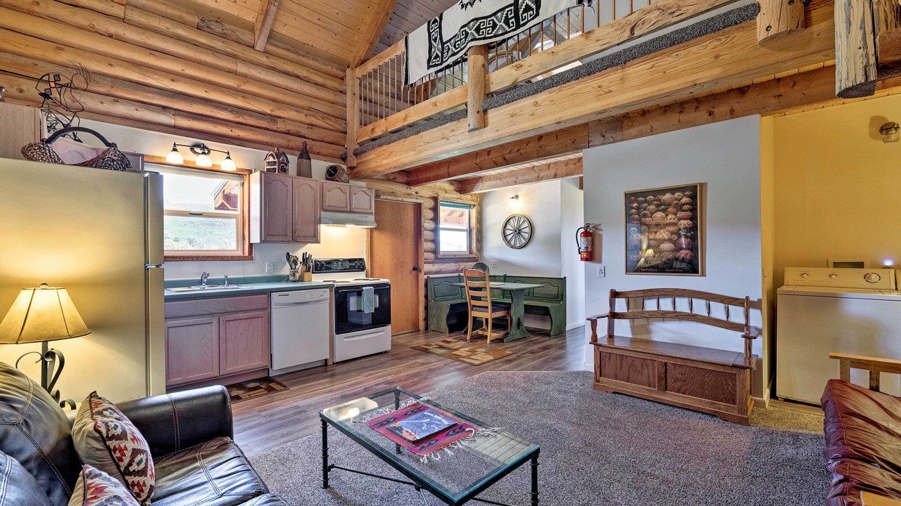 Photo of Livingroom in Spanish Valley