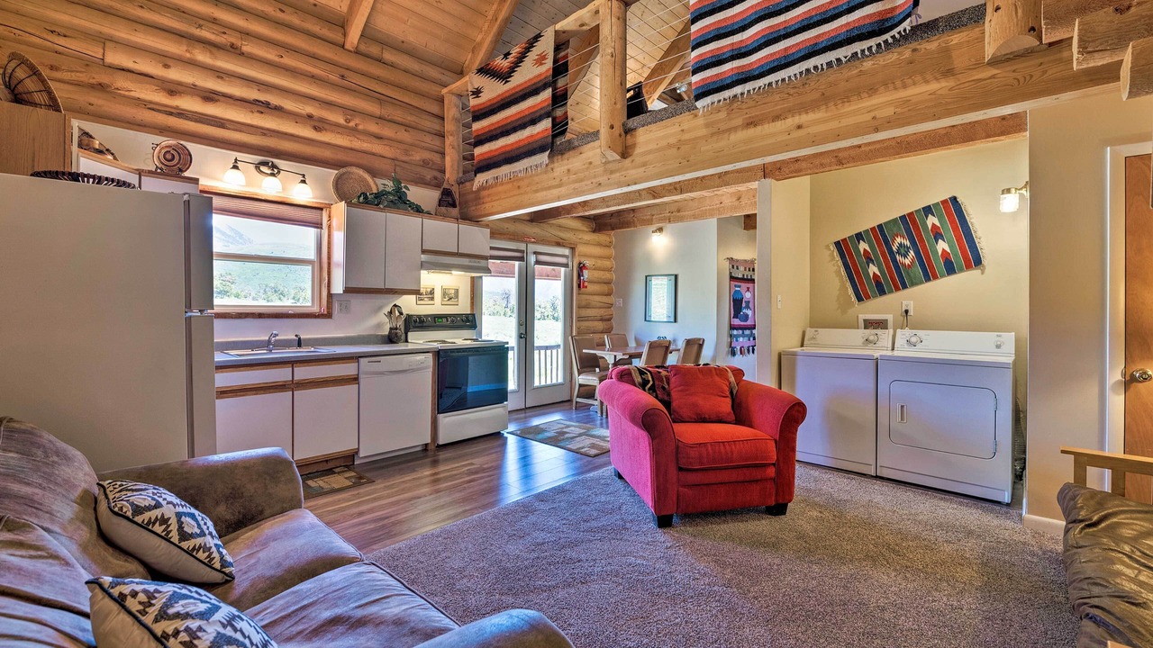 Photo of Livingroom in Spanish Valley
