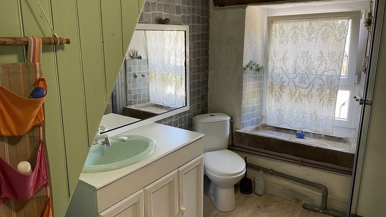 Photo of Bathroom in Lepuix