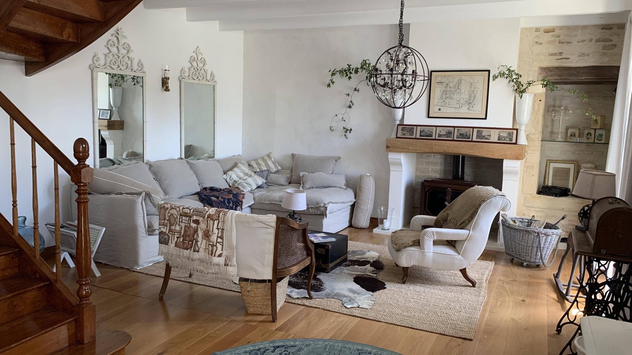 Photo of Livingroom in Beauvais sur Matha