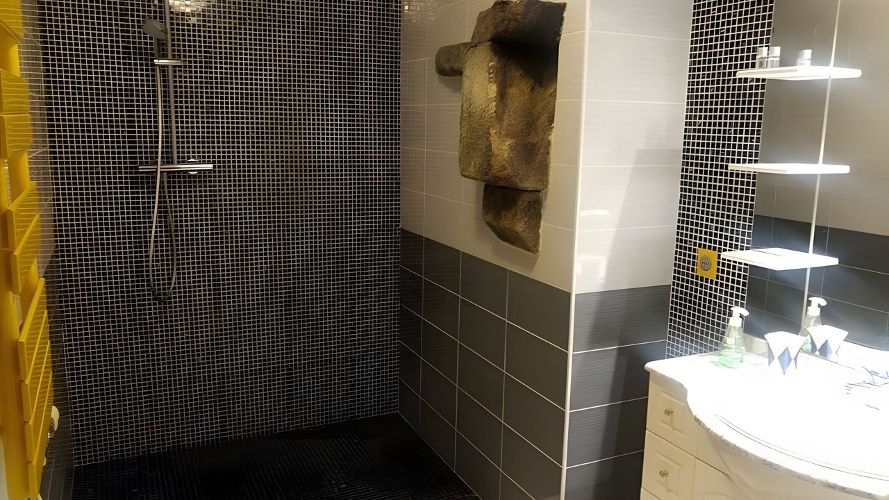 Photo of Bathroom in Plogonnec