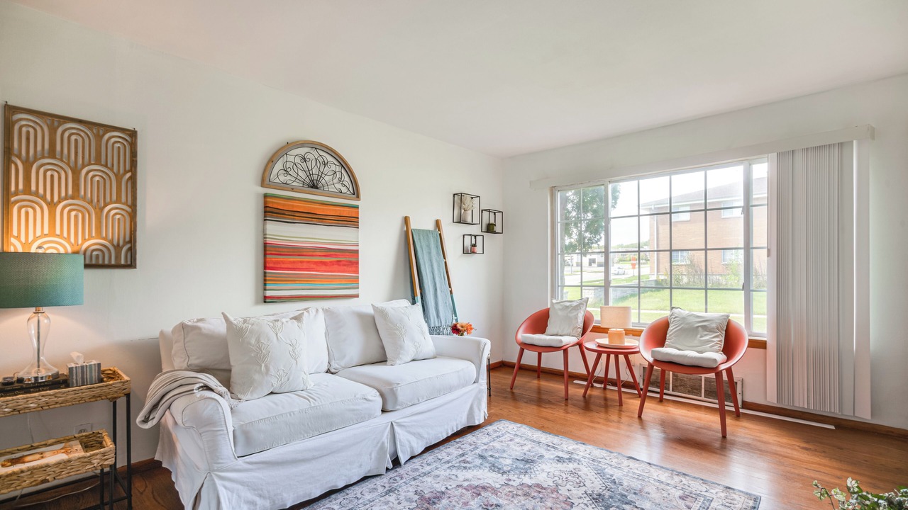 Photo of Livingroom in Menomonee Falls