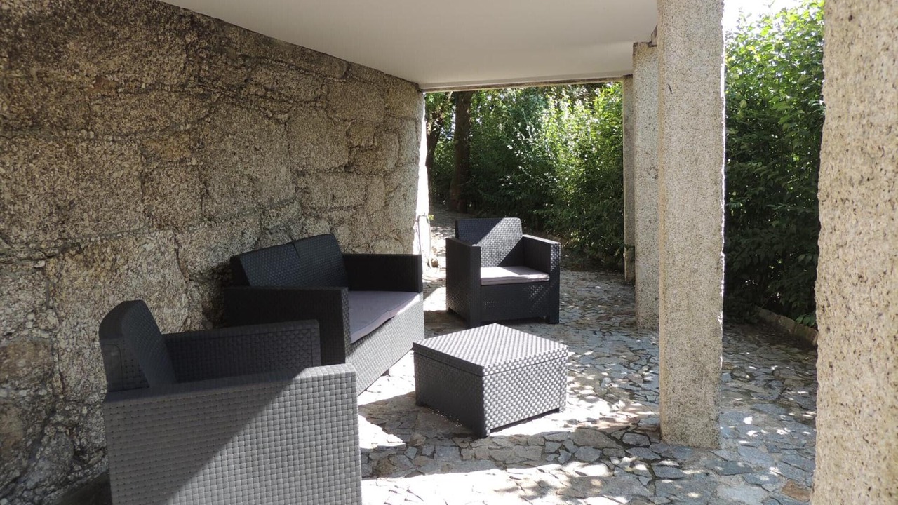 Photo of Patio Balcony in Bouro