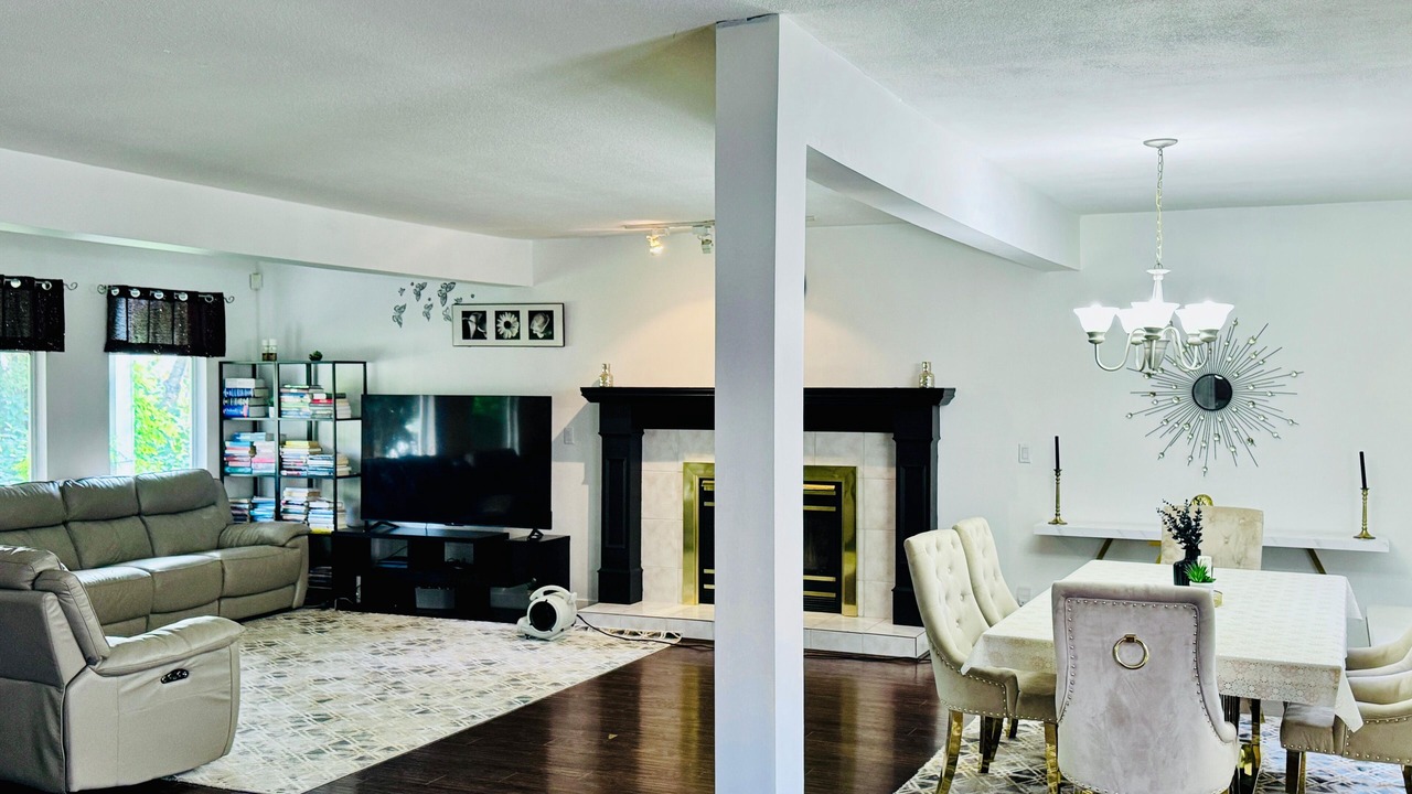 Photo of Livingroom in Fleetwood