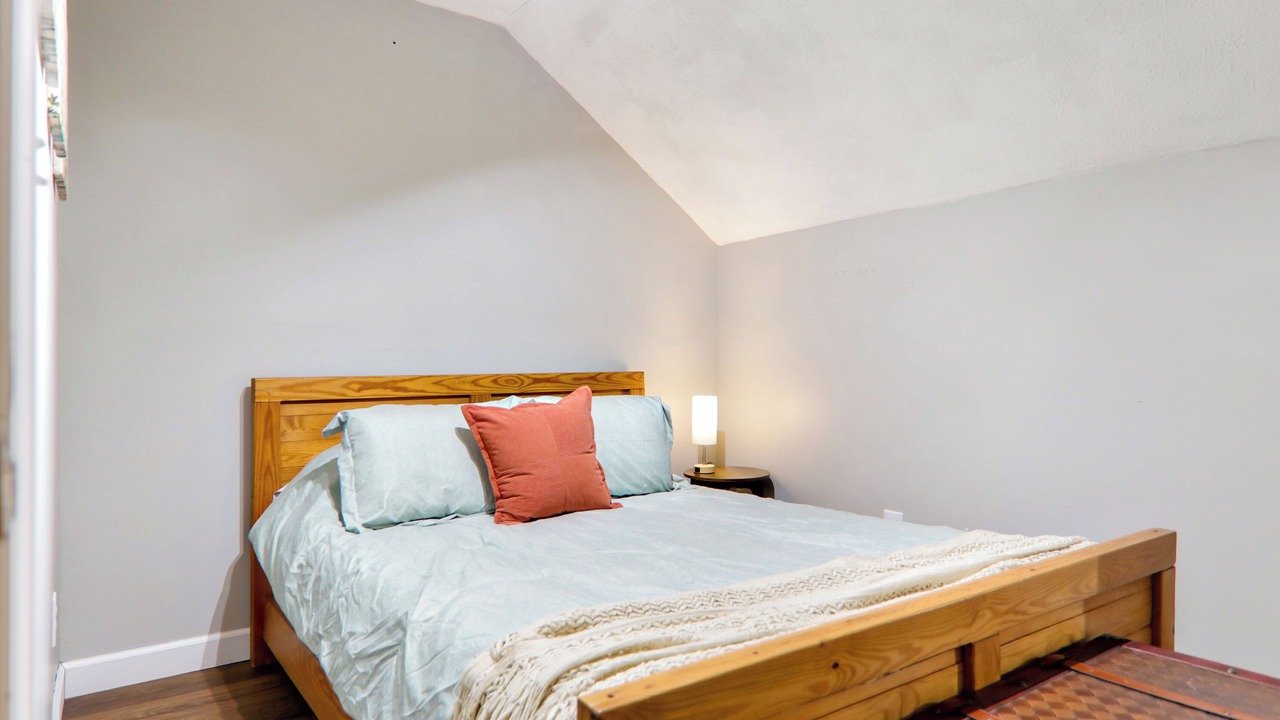 Photo of Bedroom in Lincoln