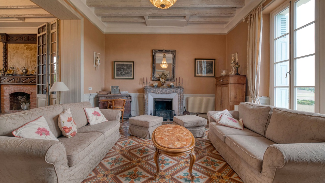 Photo of Livingroom in Souilhanels