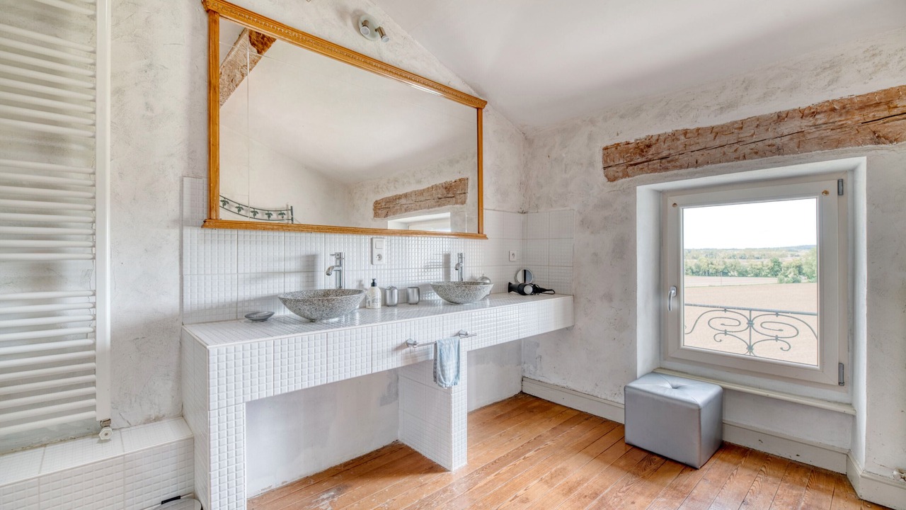 Photo of Bathroom in Souilhanels