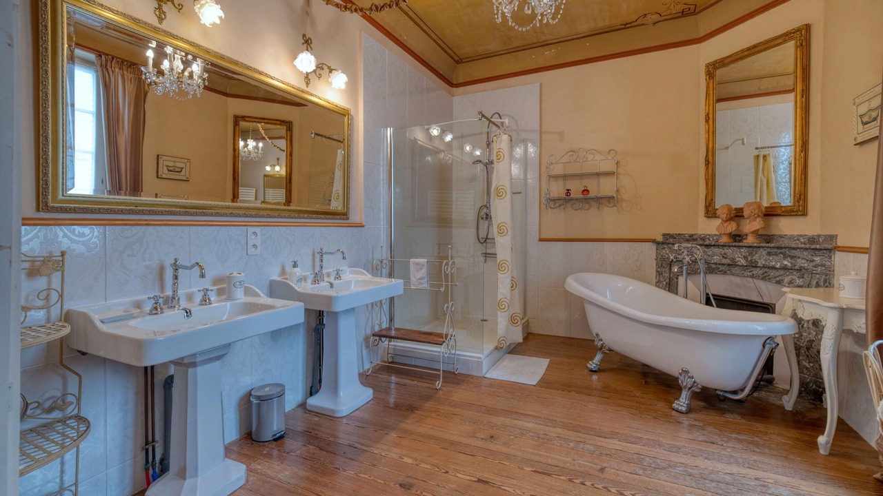 Photo of Bathroom in Souilhanels