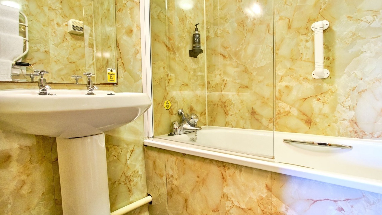 Photo of Bathroom in Tyndrum