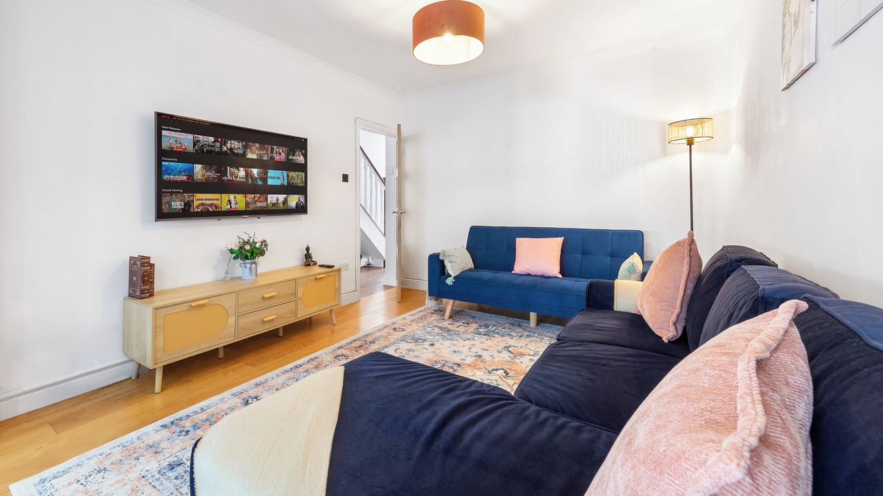 Photo of Livingroom in Harlington