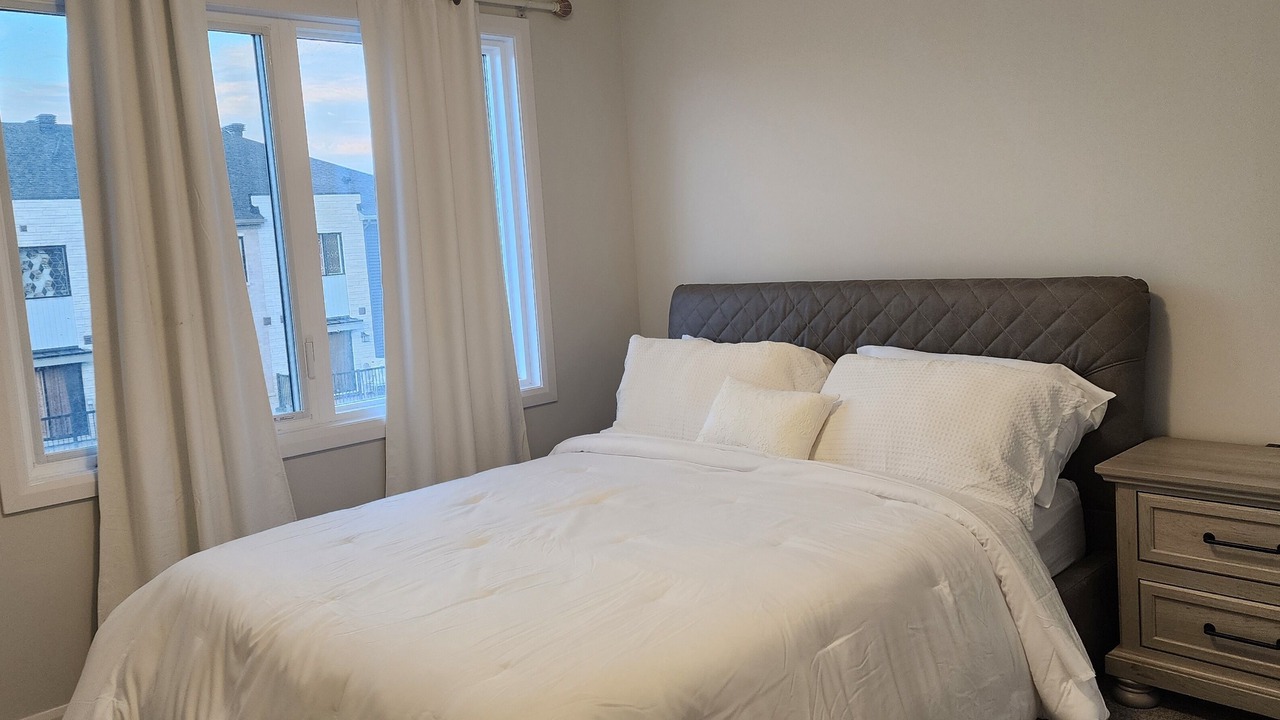 Photo of Bedroom in Kanata Lakes - Marchwood Lakeside - Morgan's Grant - Kanata
