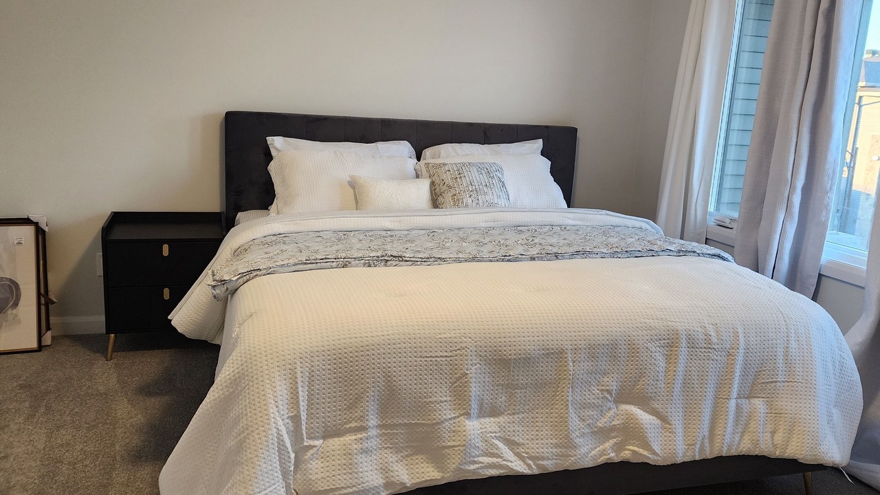 Photo of Bedroom in Kanata Lakes - Marchwood Lakeside - Morgan's Grant - Kanata