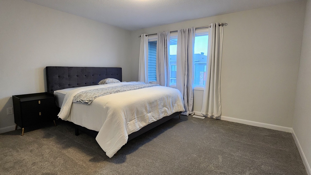 Photo of Bedroom in Kanata Lakes - Marchwood Lakeside - Morgan's Grant - Kanata