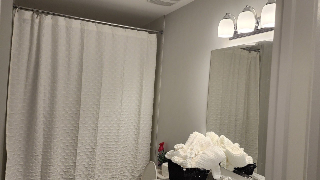 Photo of Bathroom in Kanata Lakes - Marchwood Lakeside - Morgan's Grant - Kanata