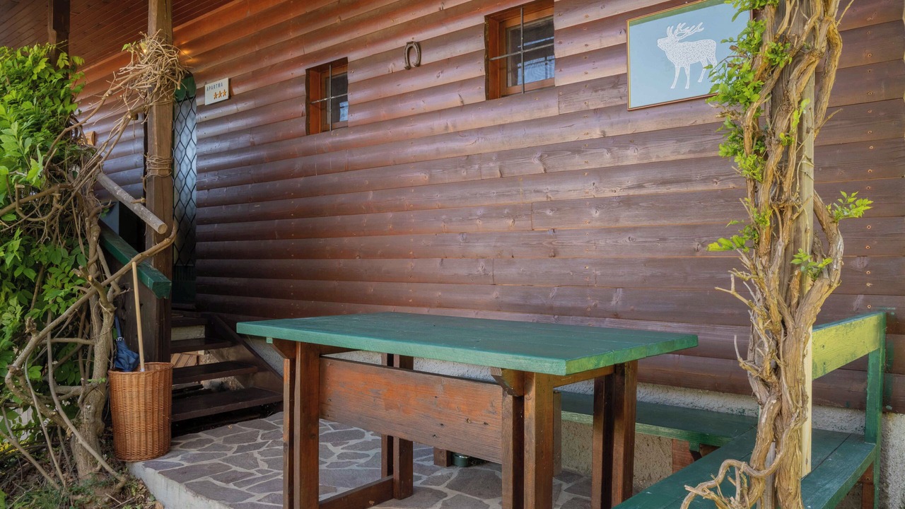 Photo of Outdoor in Studor