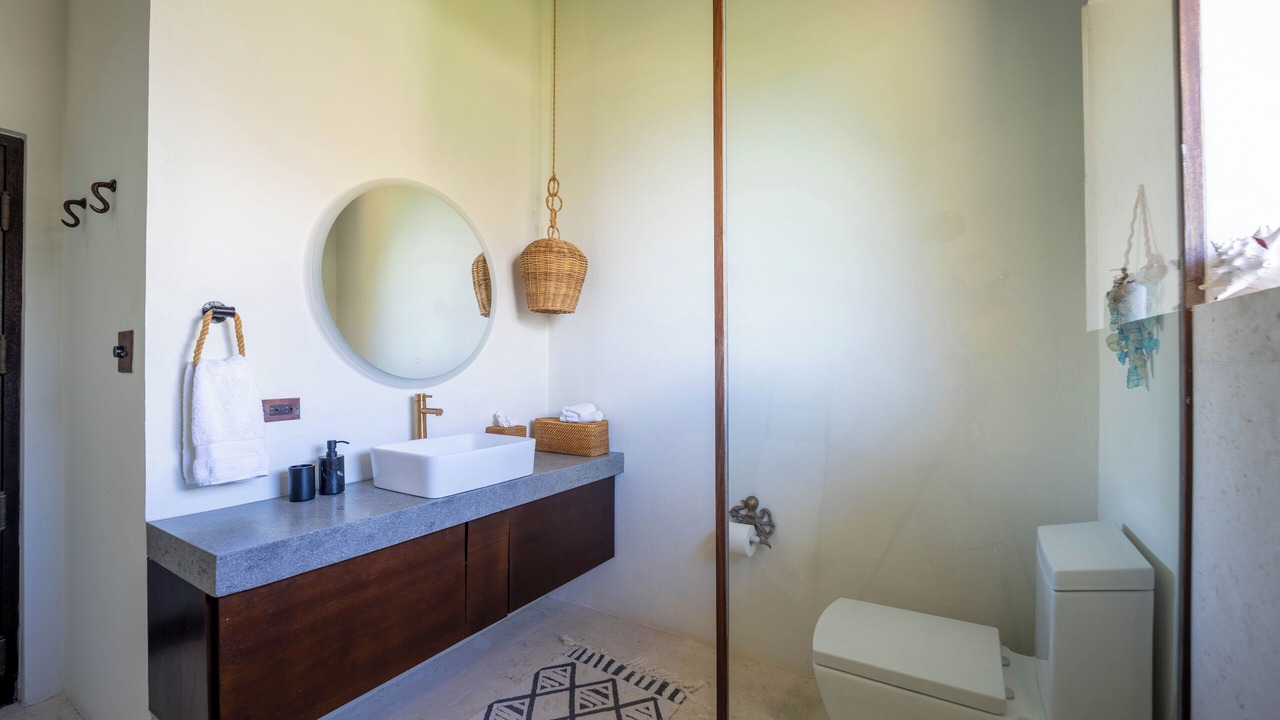 Photo of Bathroom in East End