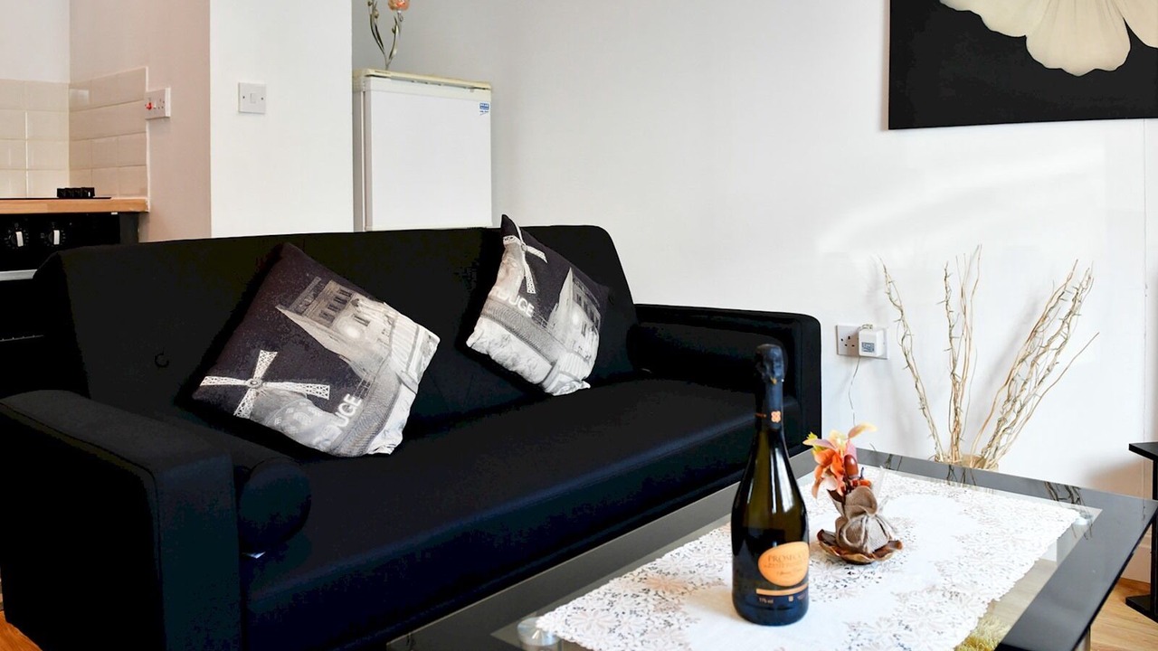 Photo of Livingroom in Grangetown