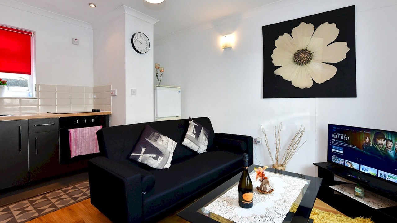 Photo of Livingroom in Grangetown