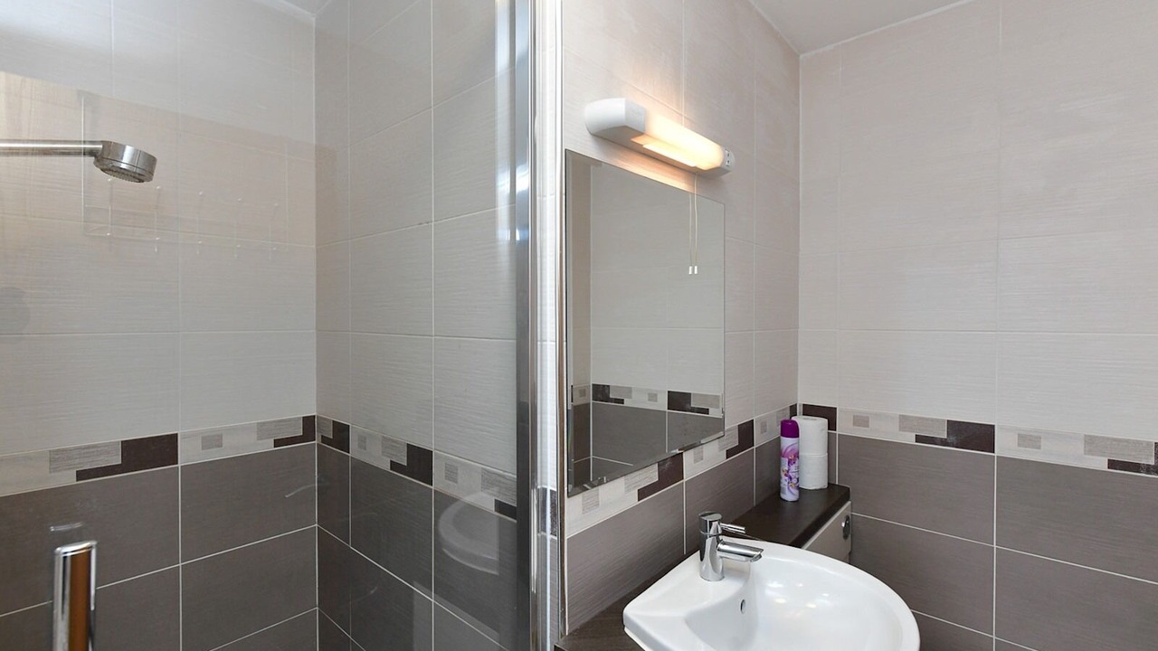 Photo of Bathroom in Grangetown