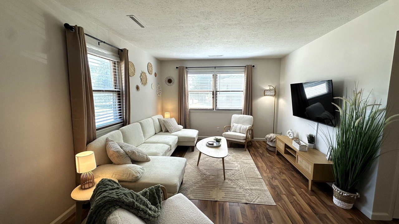 Photo of Bedroom in Normal