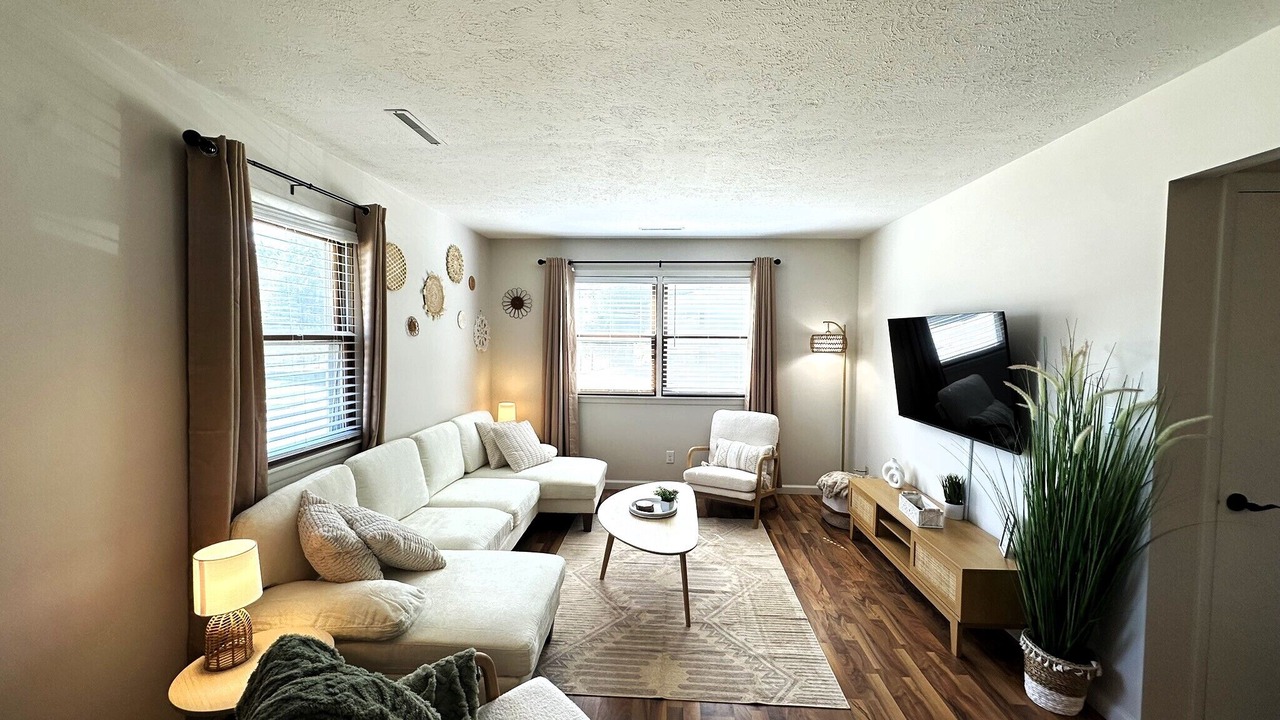 Photo of Bedroom in Normal