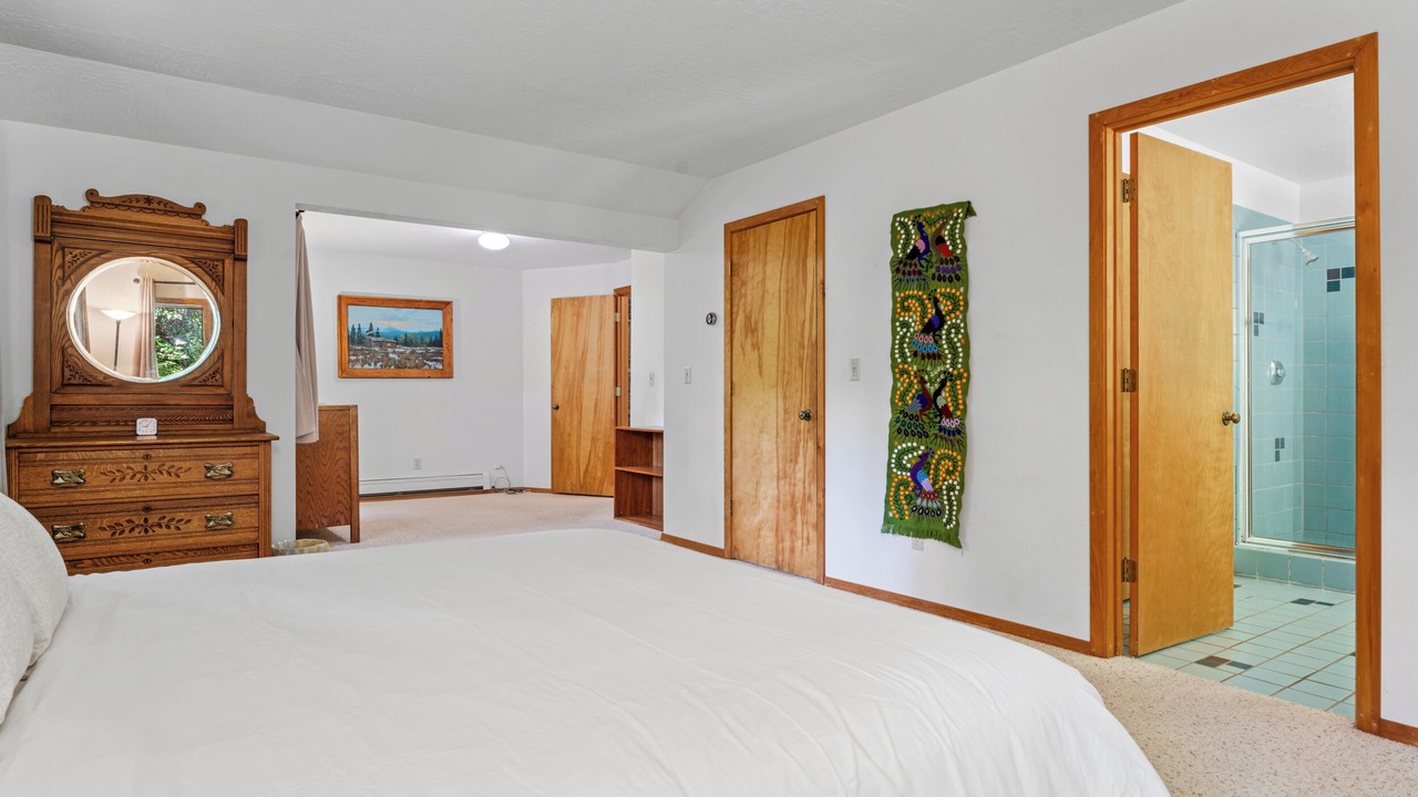 Photo of Bedroom in Arlee