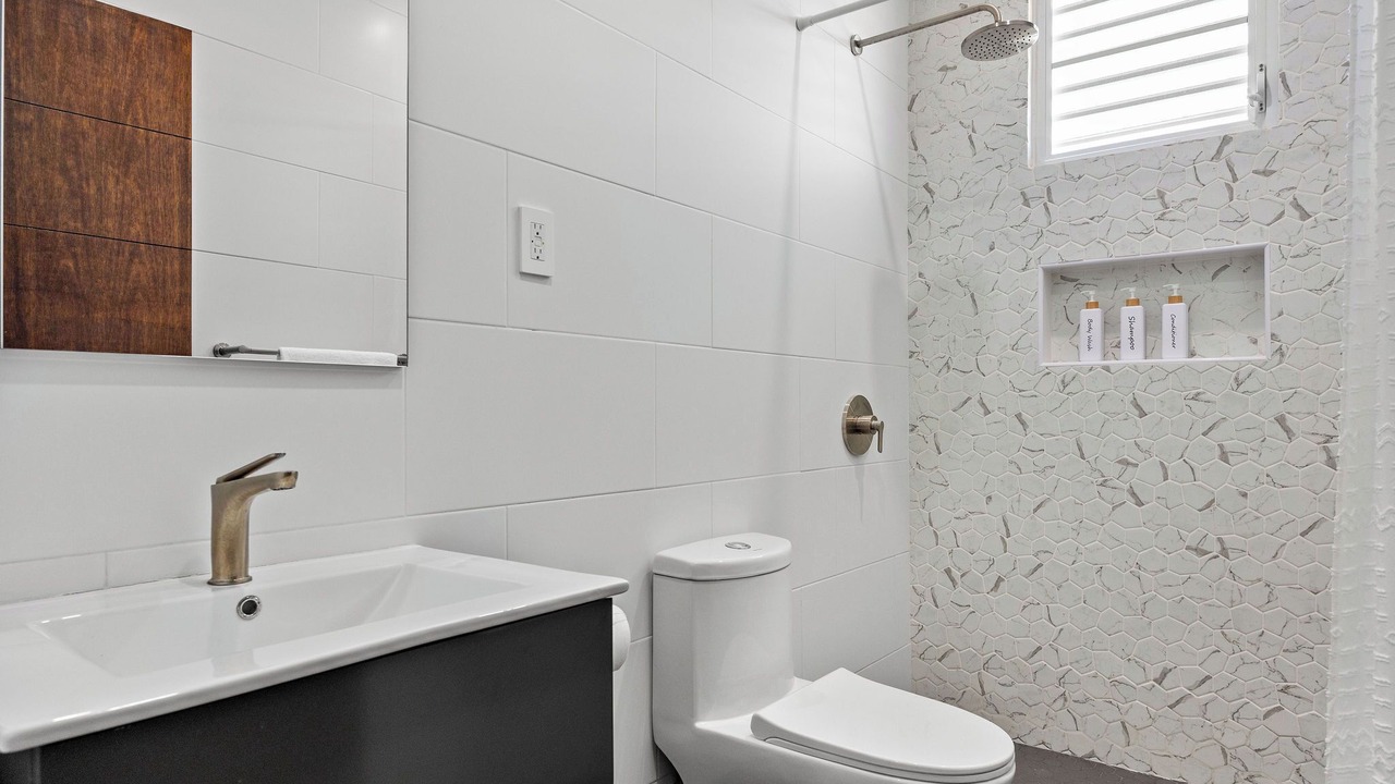 Photo of Bathroom in Islote