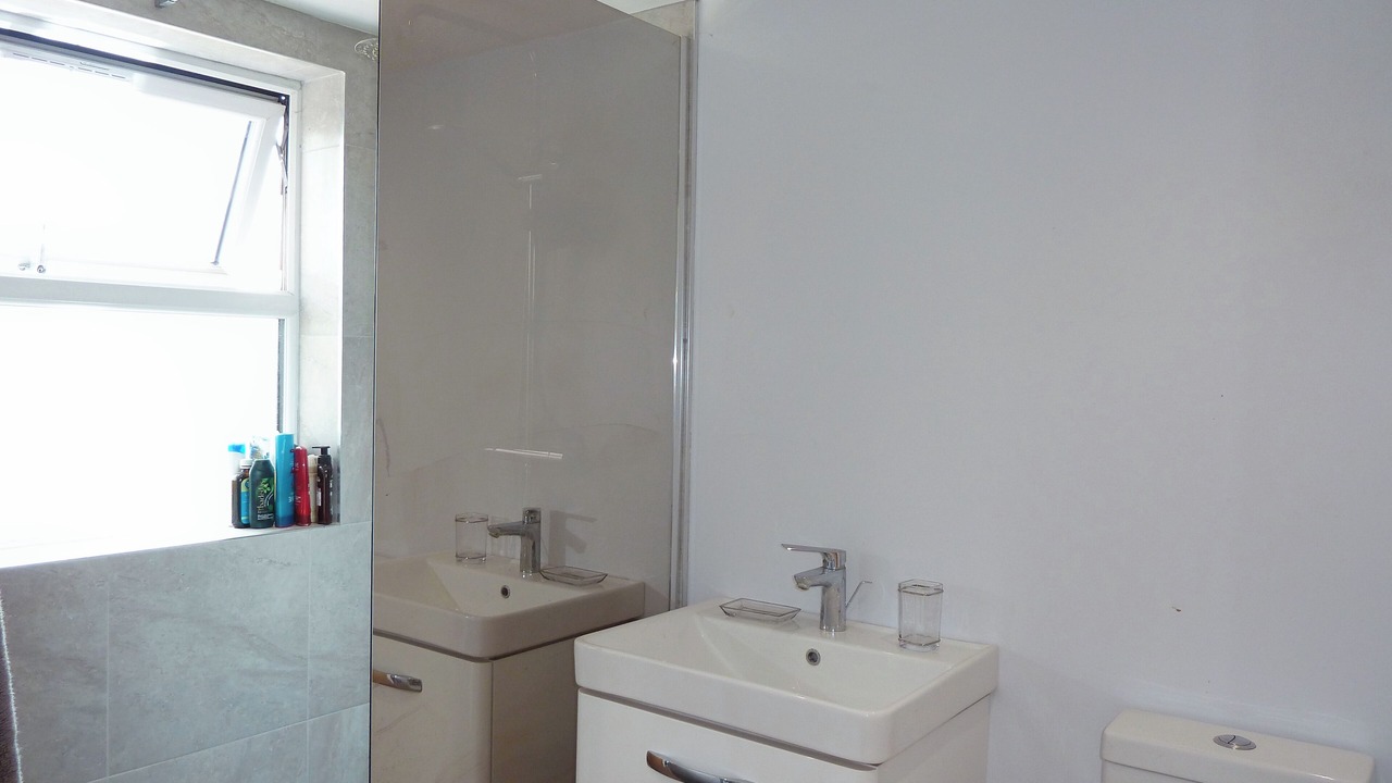 Photo of Bathroom in Whitton