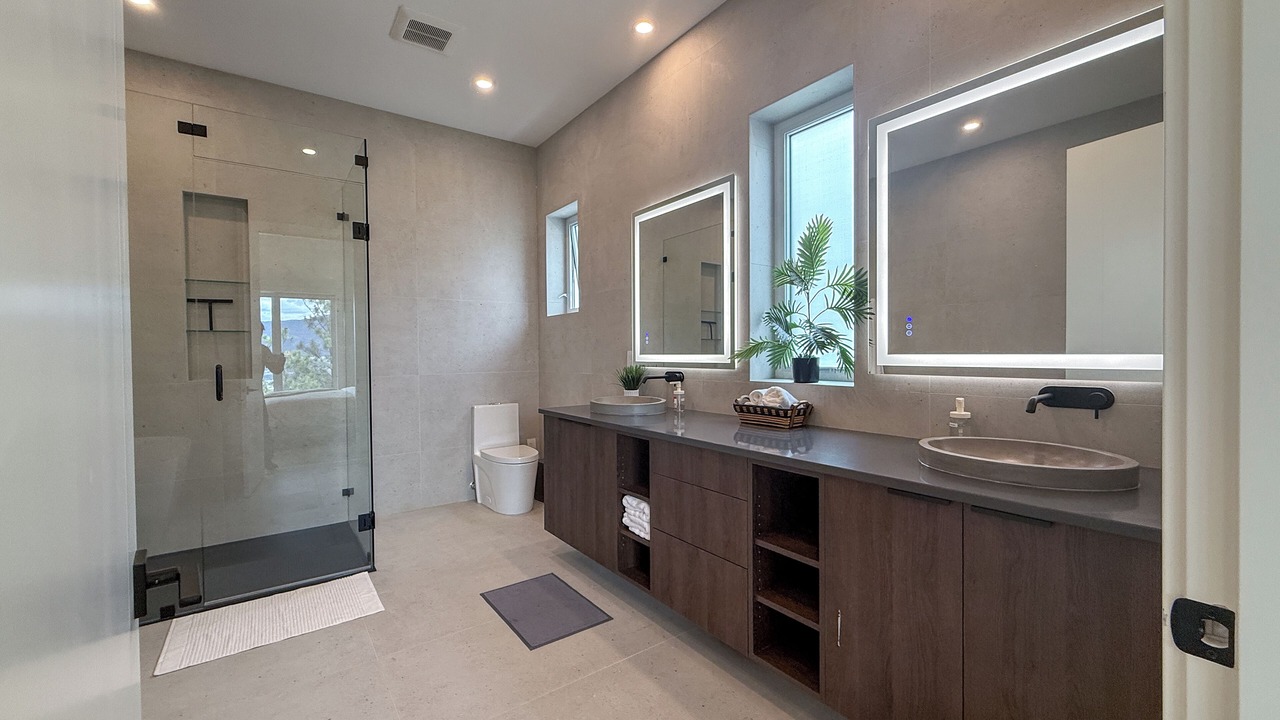 Photo of Bathroom in Okanagan-Similkameen