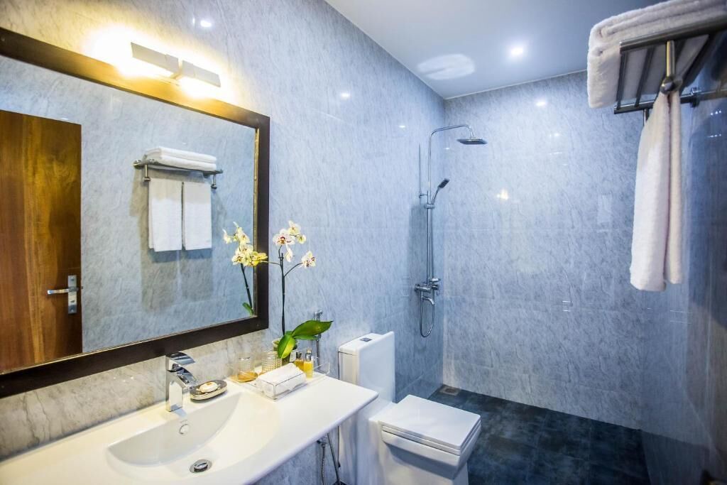 Photo of Bathroom in Polhena