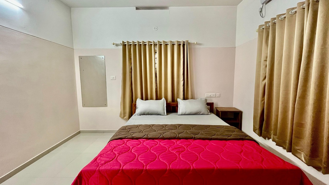 Photo of Bedroom in Thiruvananthapuram