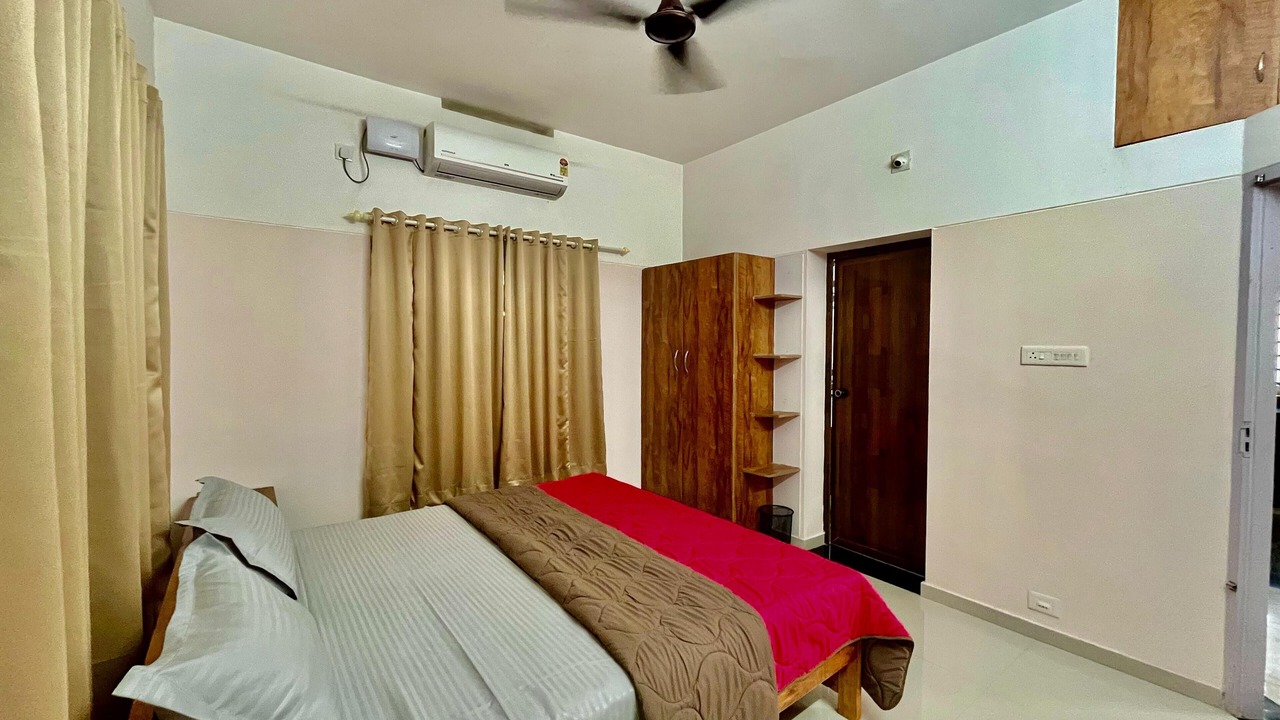 Photo of Bedroom in Thiruvananthapuram